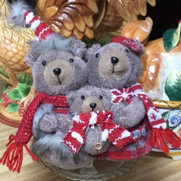 COPY - COPY - CHRISTMAS BEAR FAMILY❤️❤️NEW❤️9”tall❤️ - Picture 1 of 4
